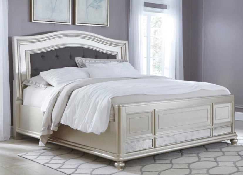 Amalia Queen Size Bedroom Set - Silver